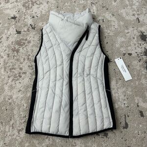 Calvin Klein Puffer Performance Vest Size XS NWT
